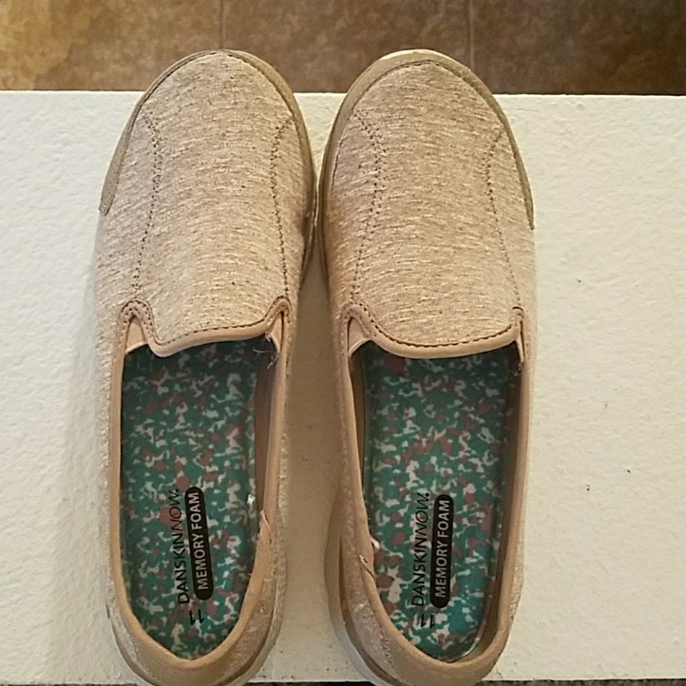 Danskin memory foam slip on shoes